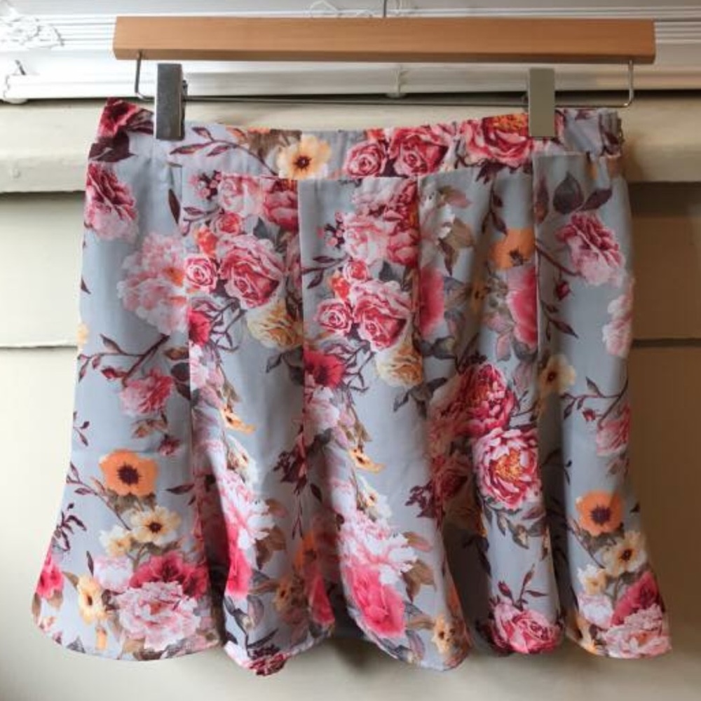 Show me Your MuMu skater skirt